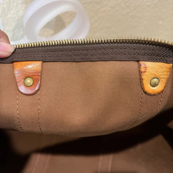 Louis Vuitton Keepall Bandouliere 45 - Picture 10 of 16